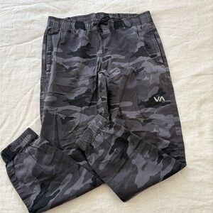 RVCA Men's Camouflage Joggers - Black and Gray